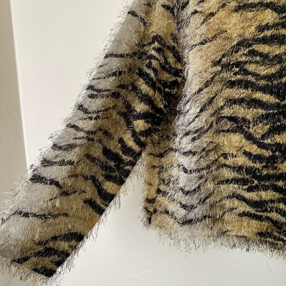 Vintage Vue Point Petite Eyelash Sweater - Picture 4 of 5